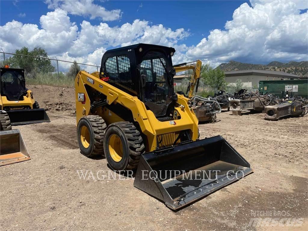 CAT 236D3 Mini Pale Gommate