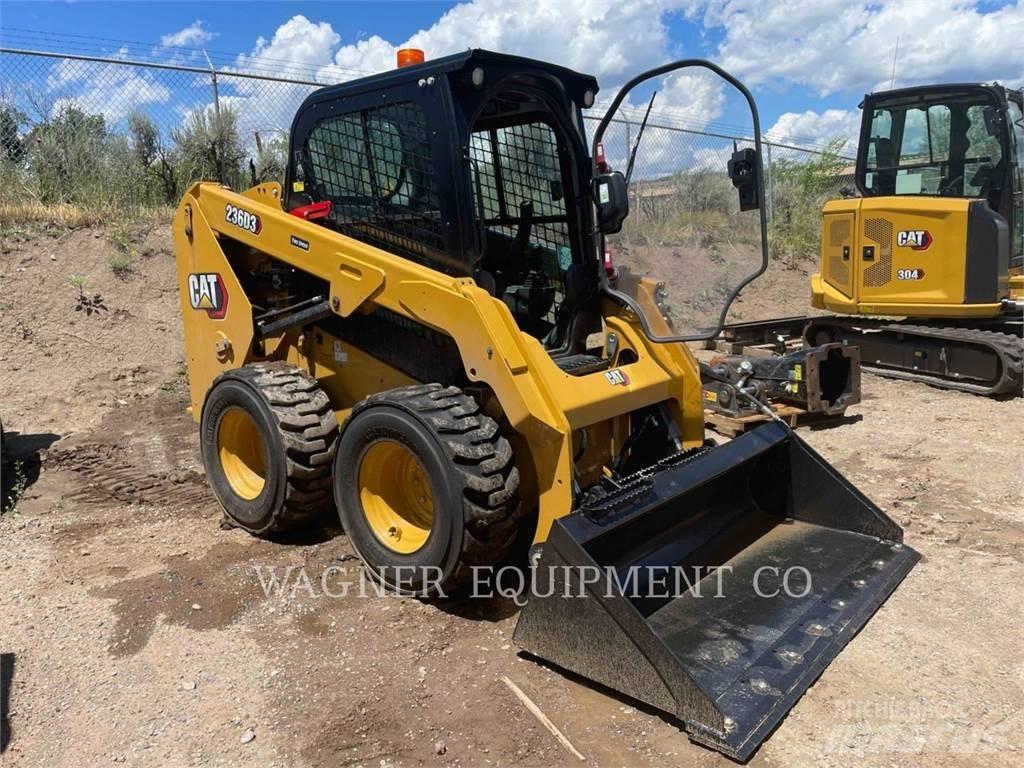 CAT 236D3 Mini Pale Gommate
