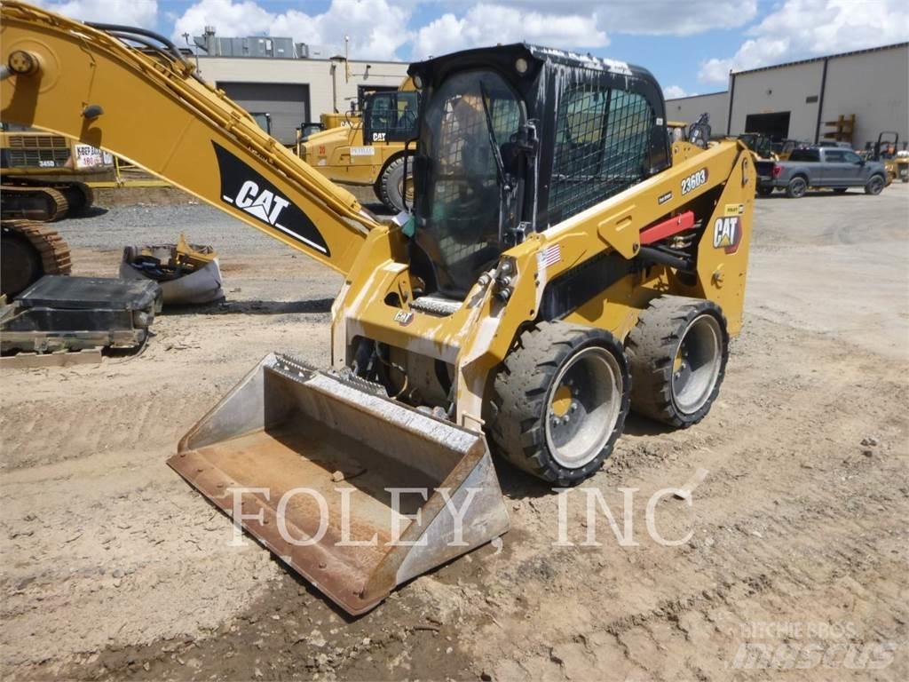 CAT 236D3 Mini Pale Gommate