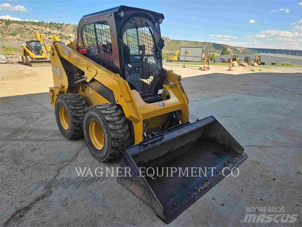 CAT 236D3 Mini Pale Gommate