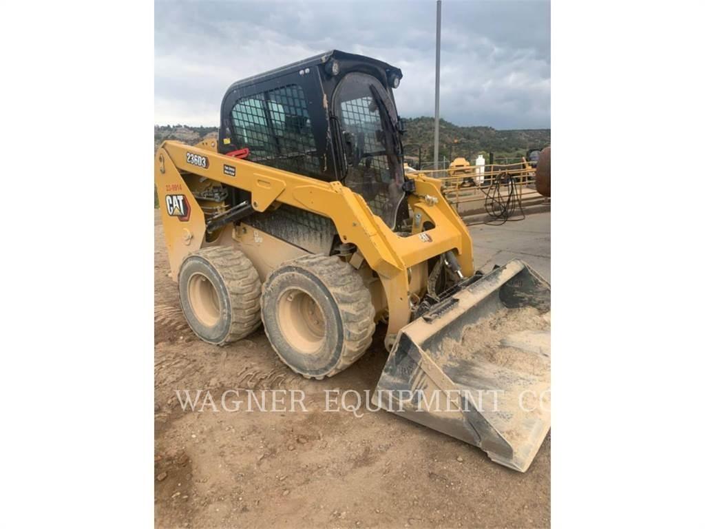 CAT 236D3 Mini Pale Gommate