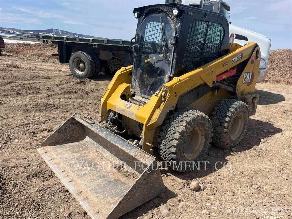 CAT 236D3 Mini Pale Gommate