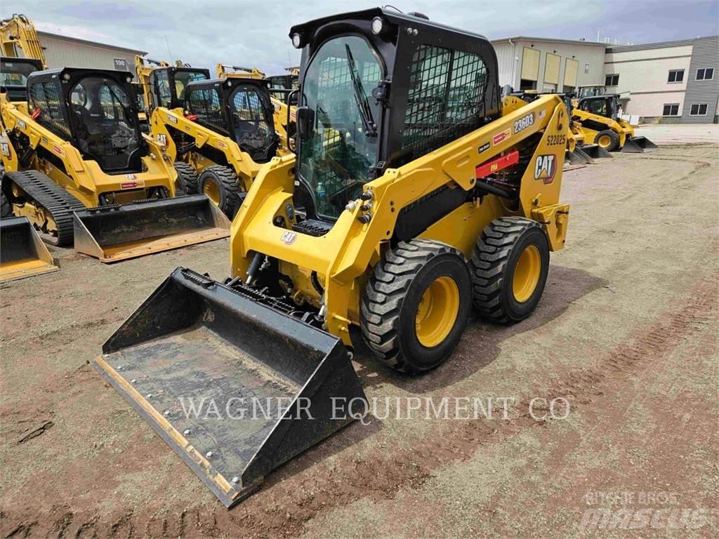 CAT 236D3 Mini Pale Gommate