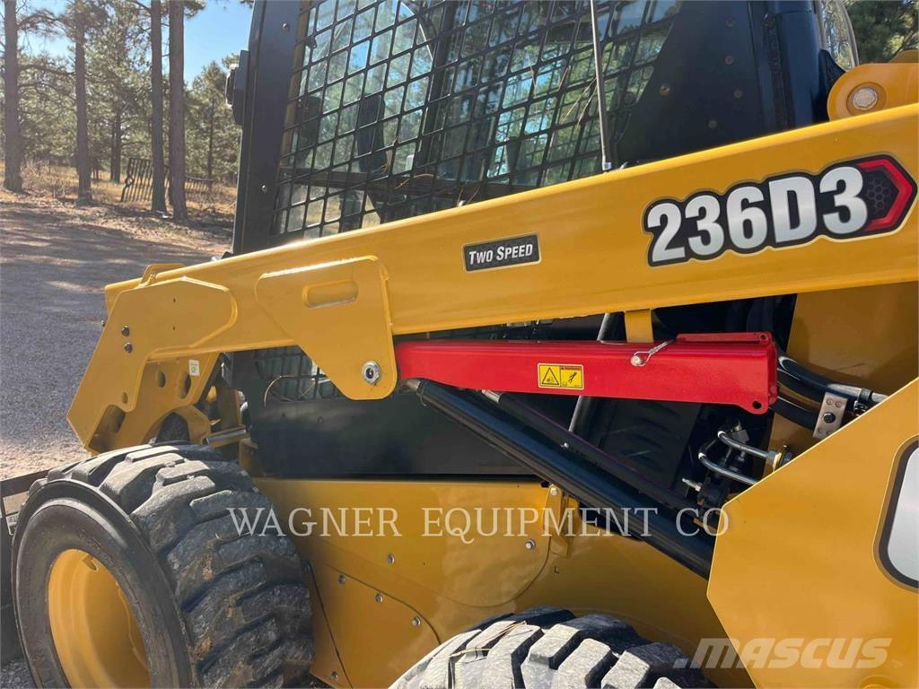 CAT 236D3 Mini Pale Gommate