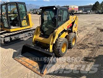 CAT 236D3 C3H2 Mini Pale Gommate