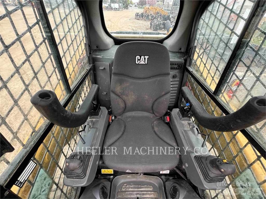 CAT 236D3 C3H2 Mini Pale Gommate