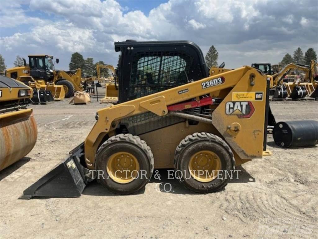 CAT 236D3 H2CB Mini Pale Gommate