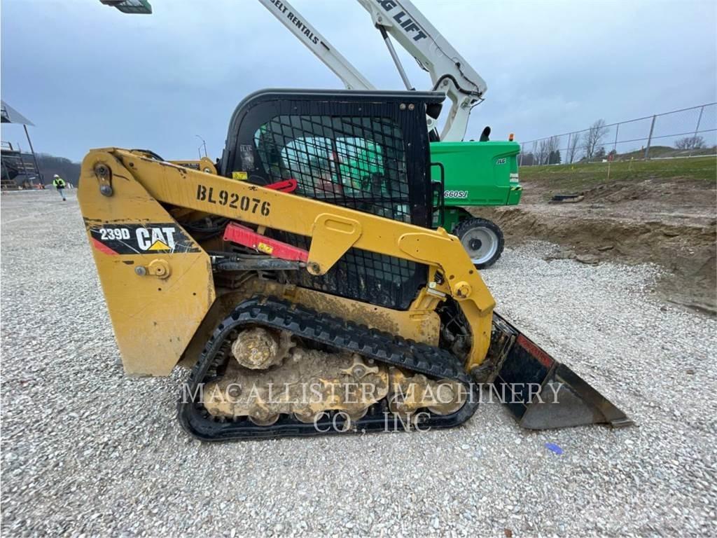 CAT 239D Pale cingolate