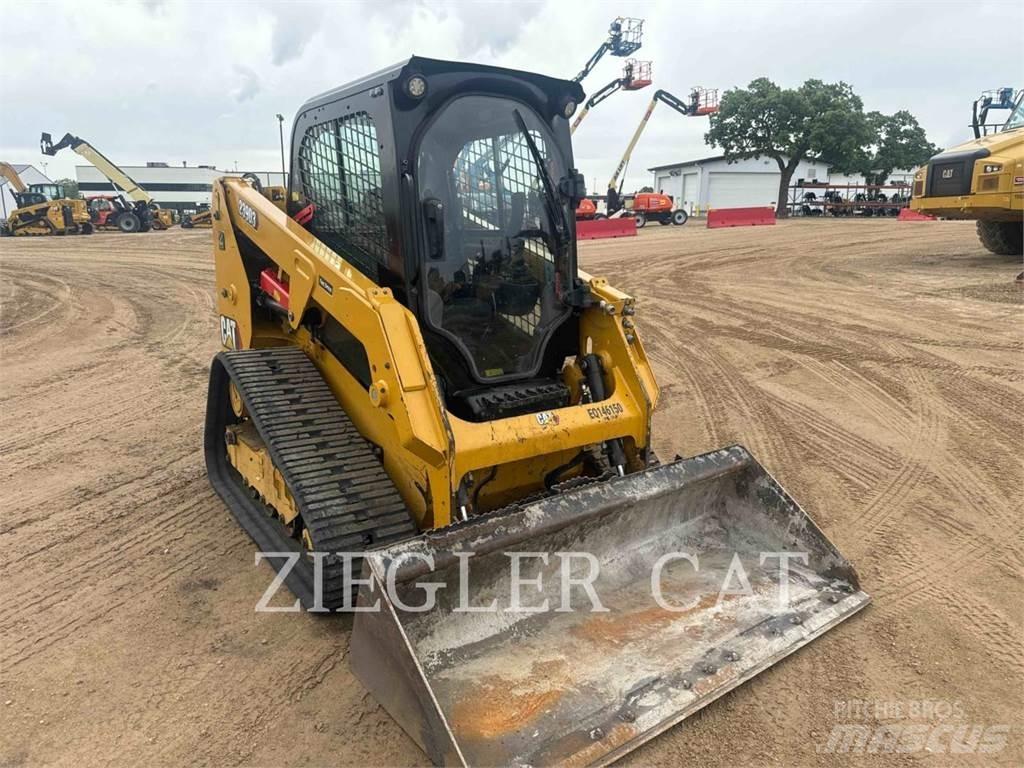 CAT 239D3 Pale cingolate