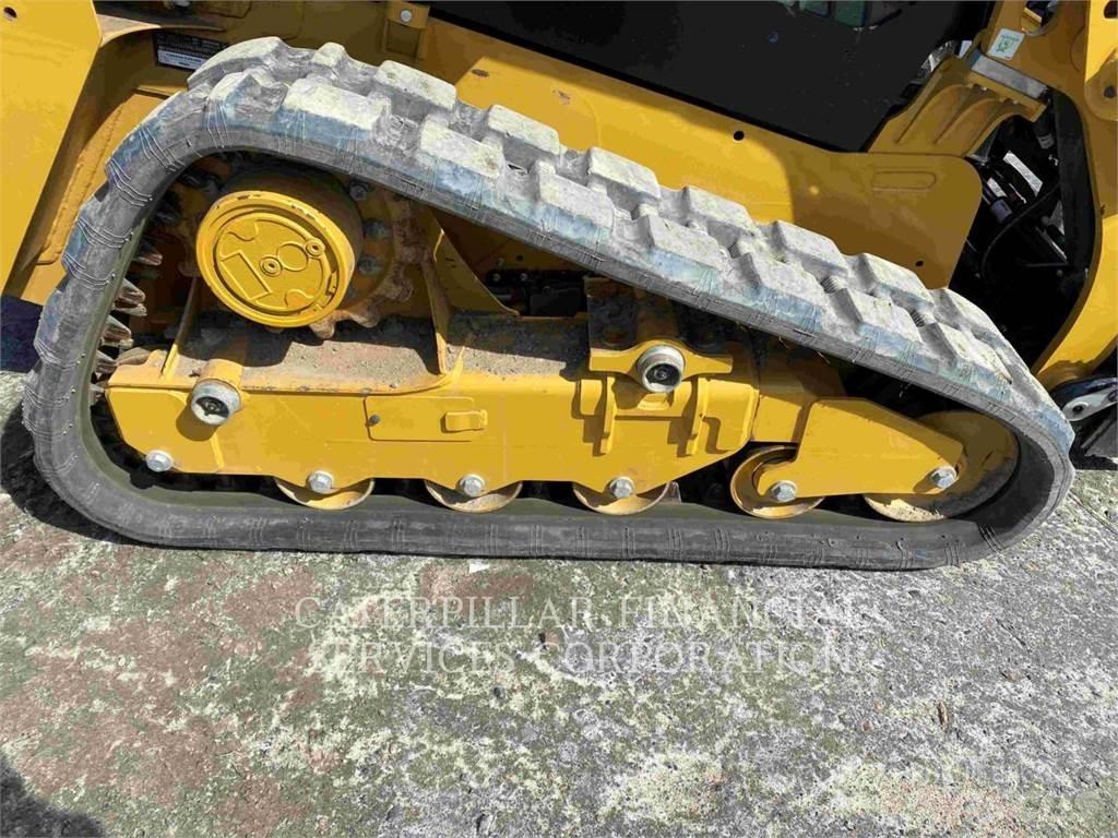 CAT 239D3 Pale cingolate
