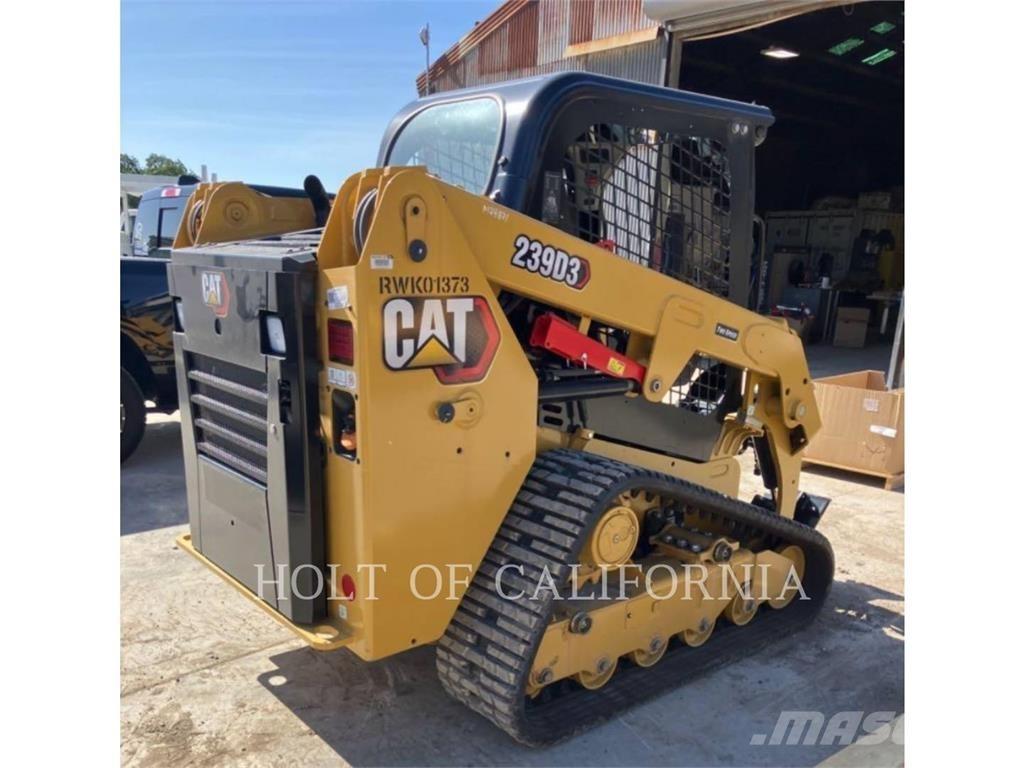 CAT 239D3 Pale cingolate