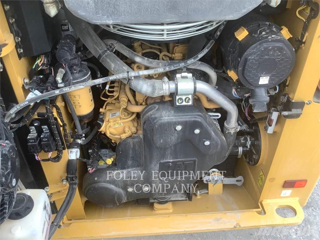 CAT 239D3STD2C Mini Pale Gommate