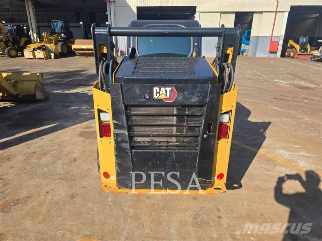 CAT 242 D Mini Pale Gommate