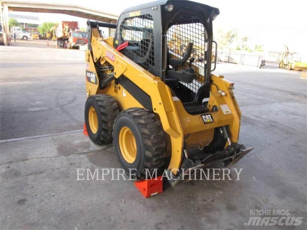 CAT 242D Mini Pale Gommate
