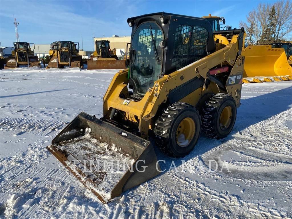 CAT 242D Mini Pale Gommate