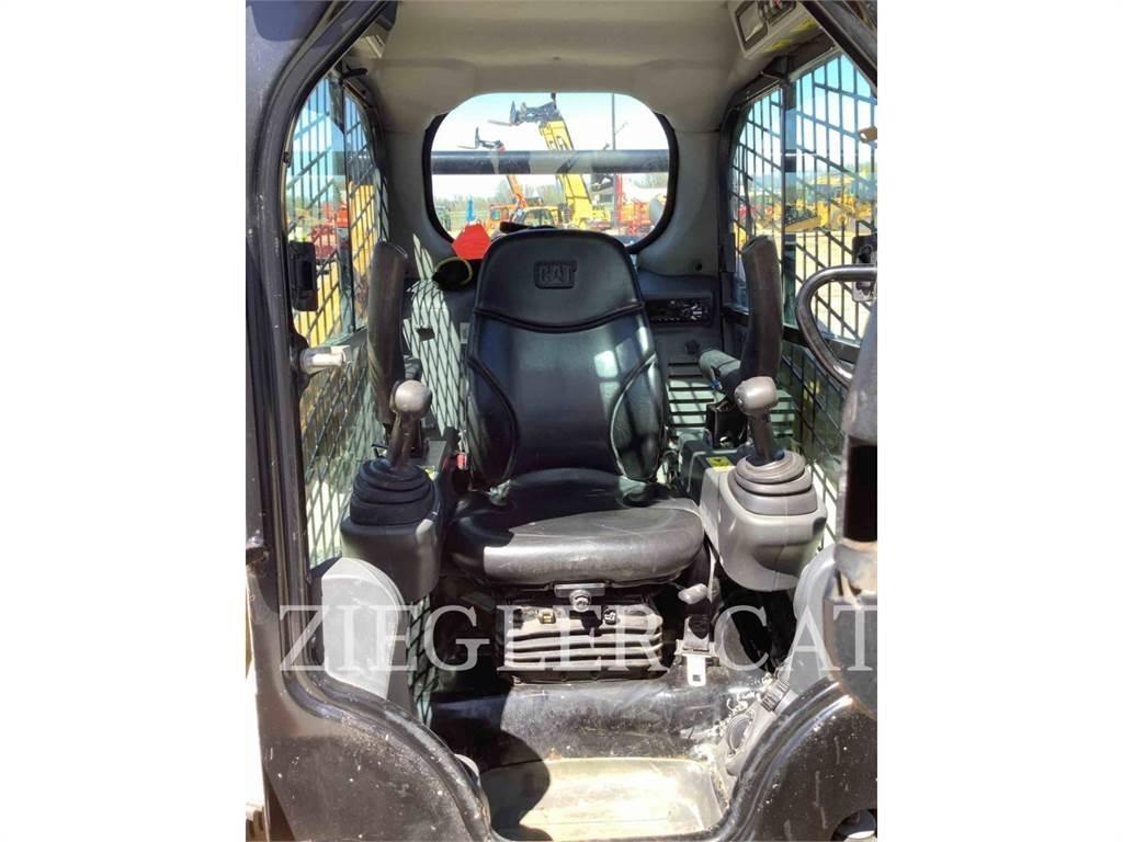 CAT 242D Mini Pale Gommate