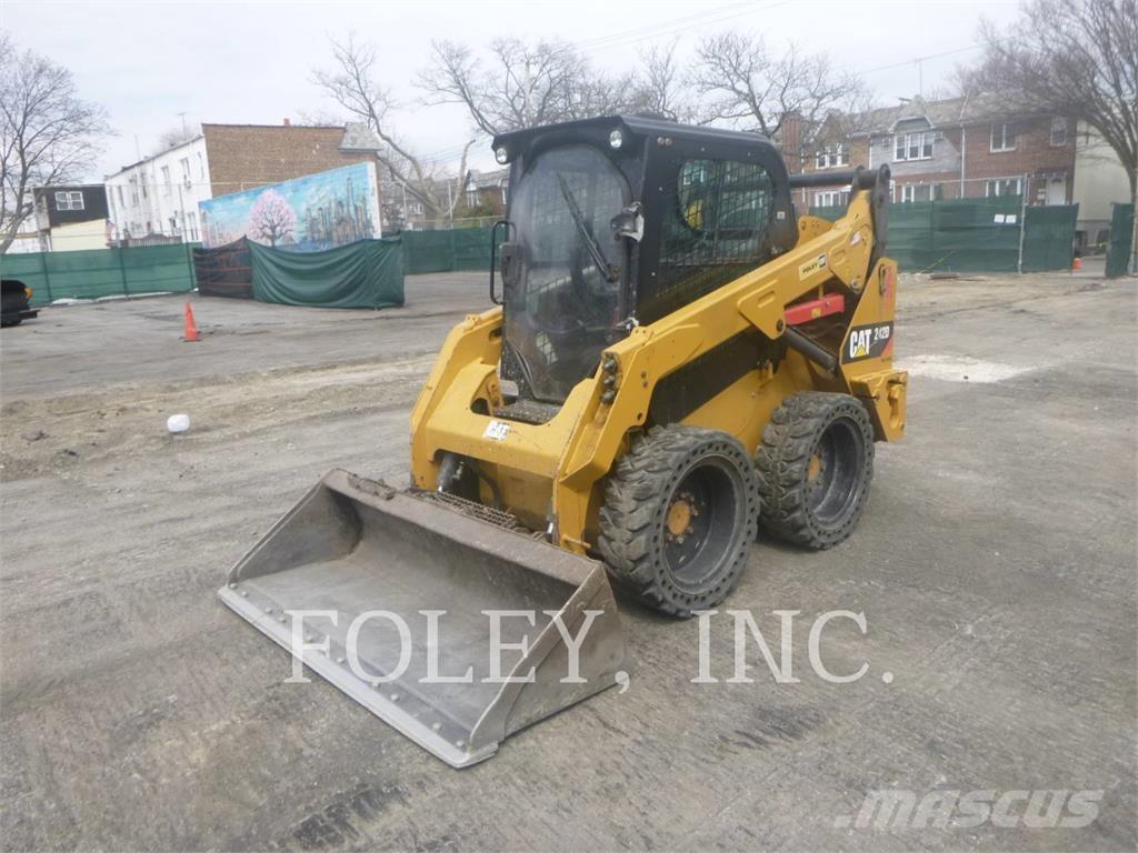 CAT 242D Mini Pale Gommate