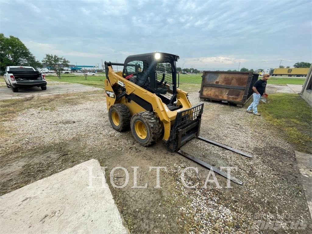 CAT 242D Mini Pale Gommate