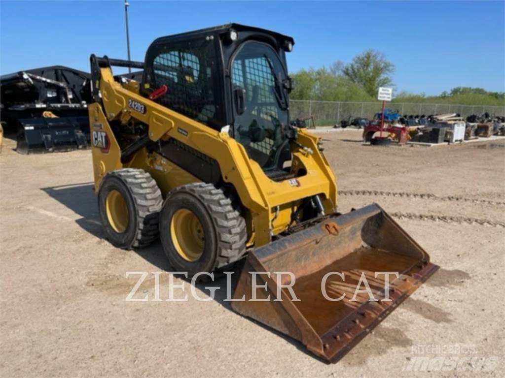 CAT 242D3 Mini Pale Gommate