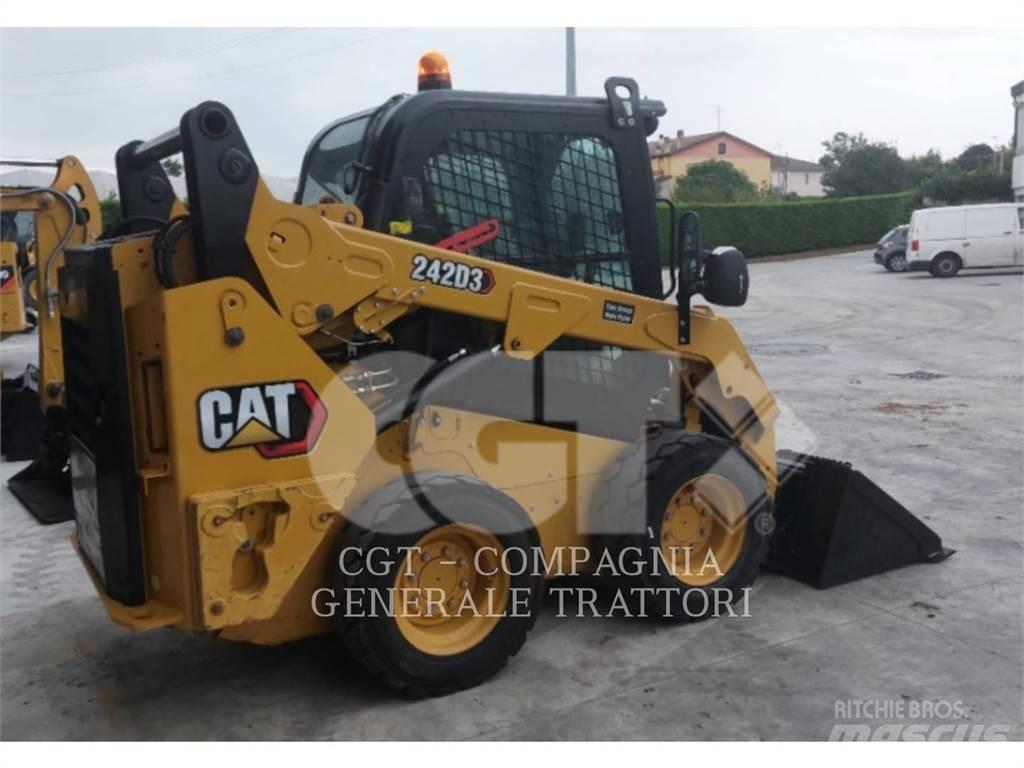 CAT 242D3 Mini Pale Gommate