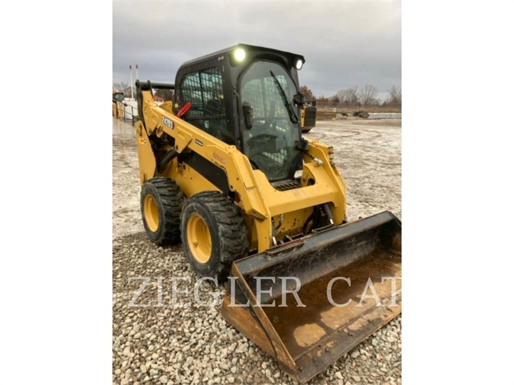 CAT 242D3 Mini Pale Gommate