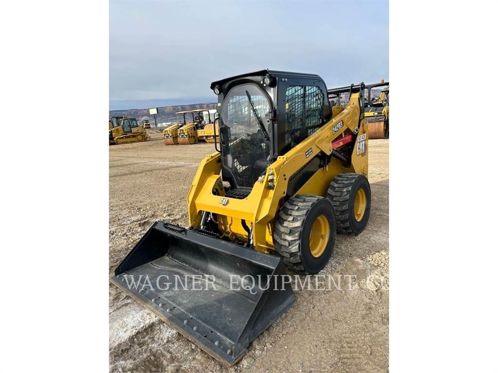 CAT 242D3 Mini Pale Gommate