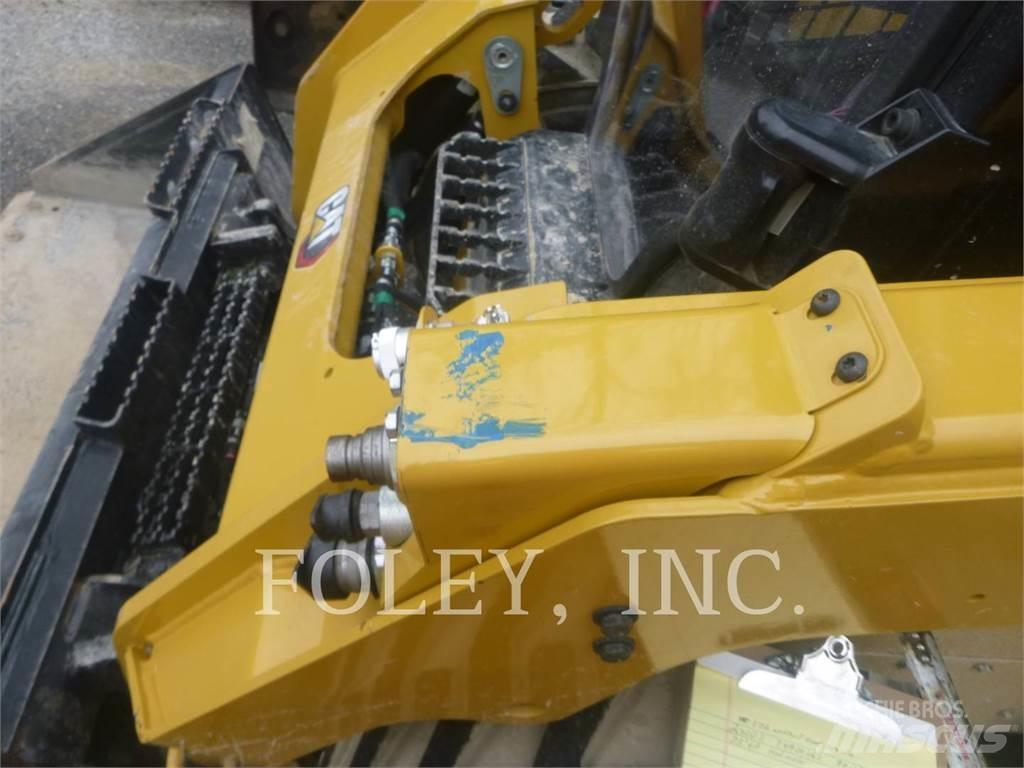 CAT 242D3 Mini Pale Gommate
