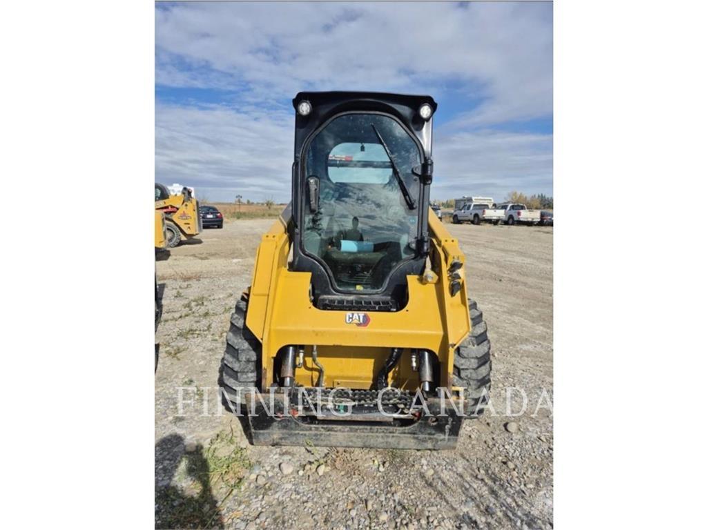 CAT 242D3 Mini Pale Gommate