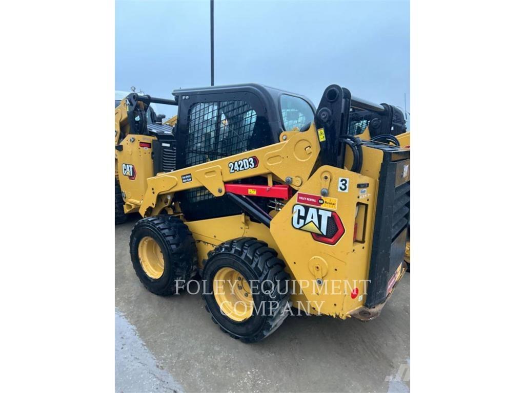 CAT 242D3HF2CA Mini Pale Gommate