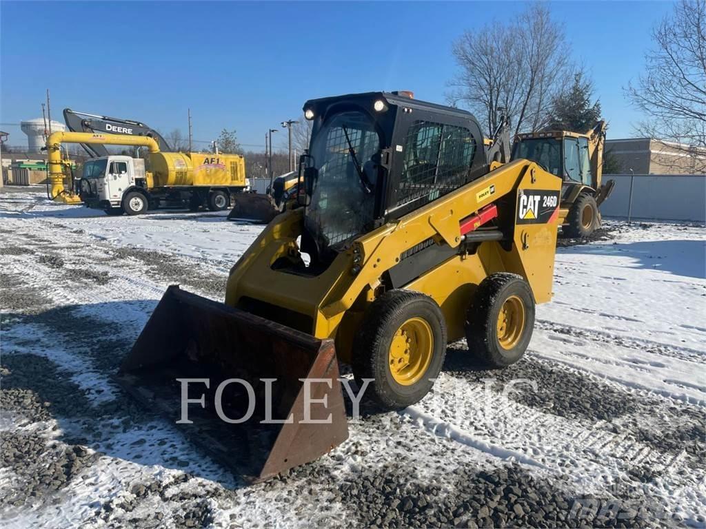 CAT 246D Mini Pale Gommate