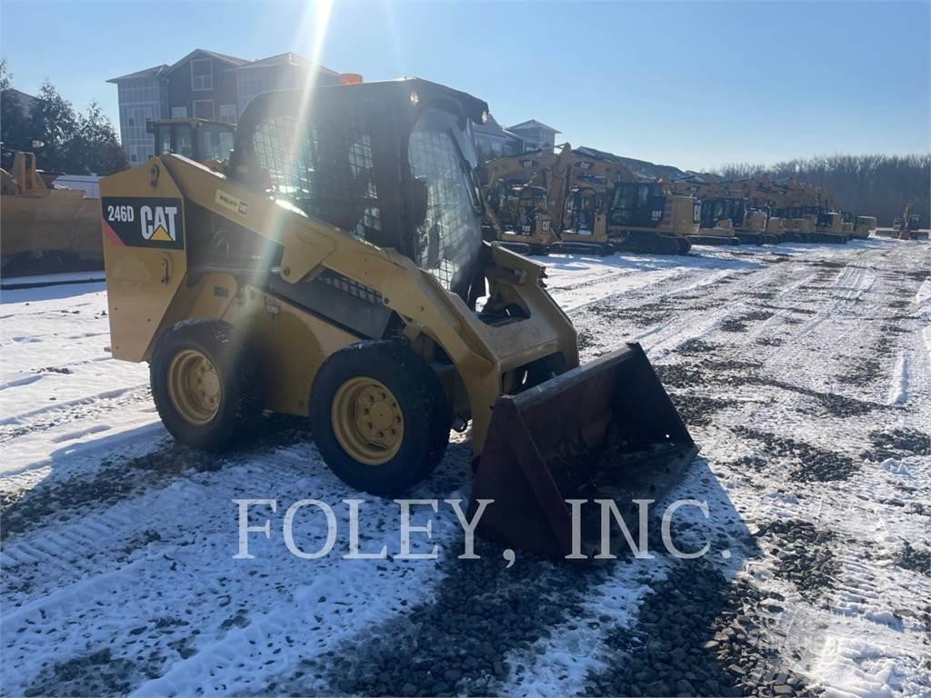 CAT 246D Mini Pale Gommate