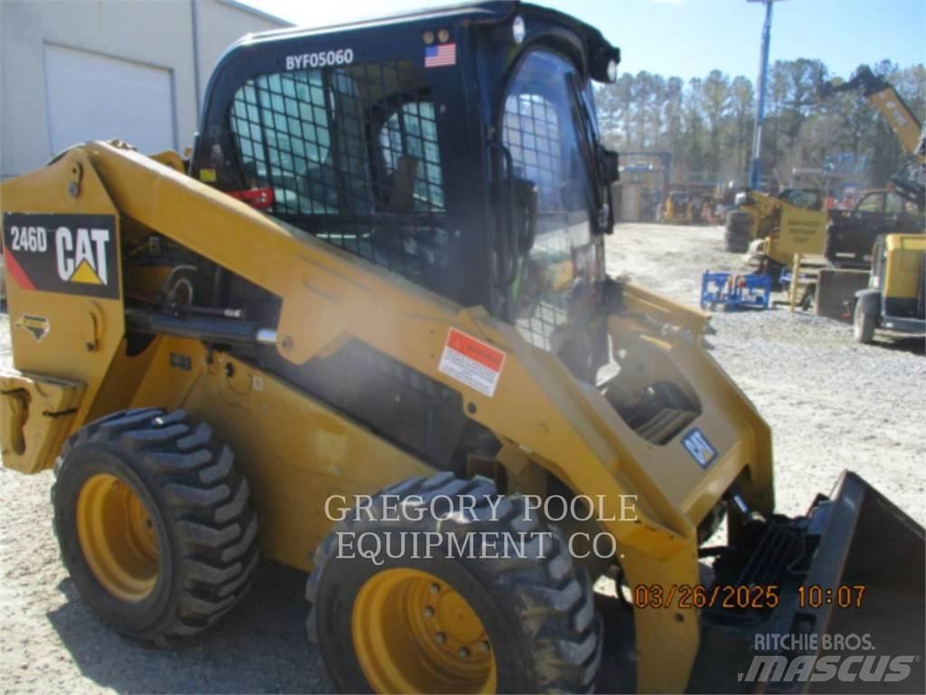 CAT 246D Mini Pale Gommate