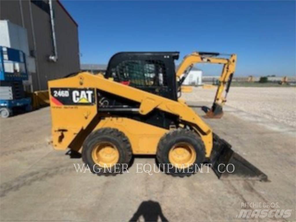 CAT 246D Mini Pale Gommate