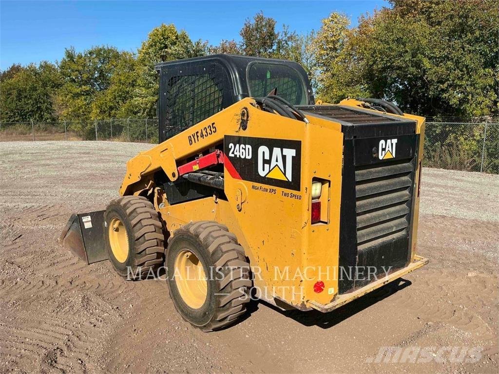 CAT 246D Mini Pale Gommate