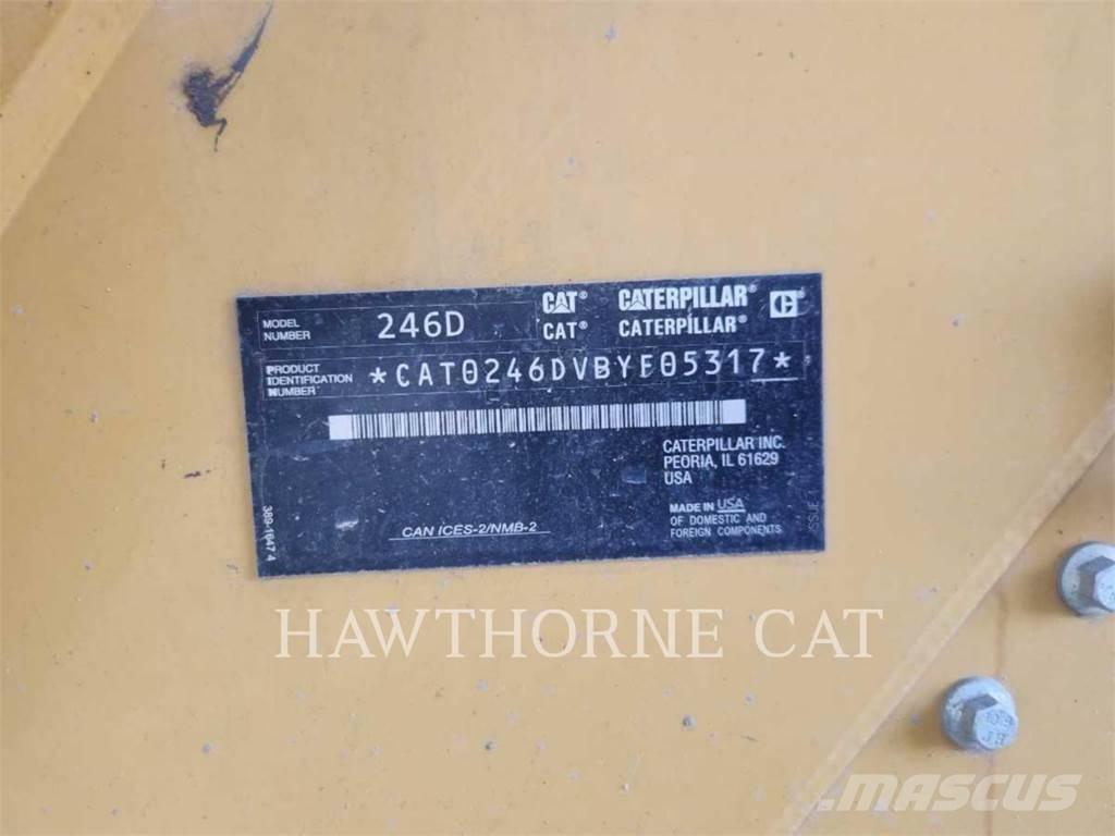 CAT 246D Mini Pale Gommate