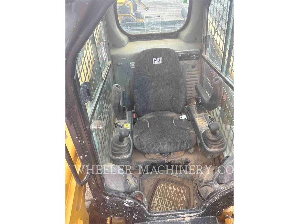 CAT 246D C3-H2 Mini Pale Gommate