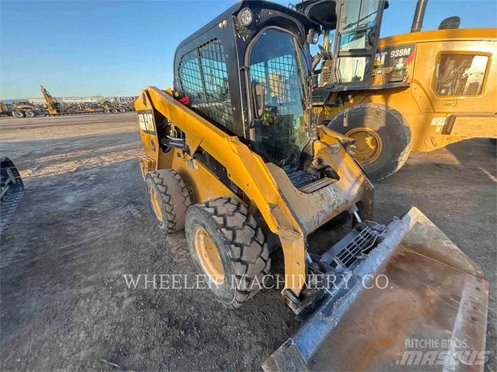 CAT 246D2 C3H4 Mini Pale Gommate