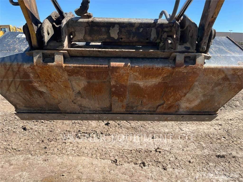 CAT 246D3 Mini Pale Gommate