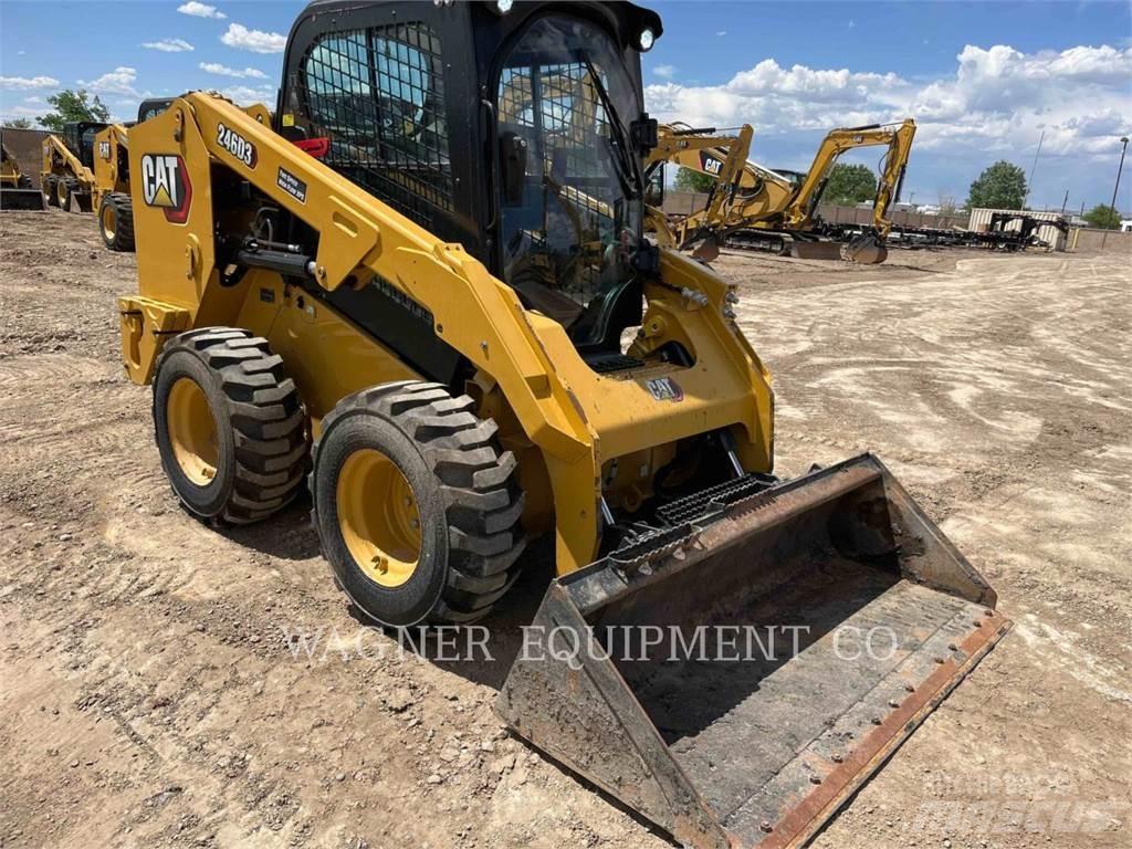 CAT 246D3 Mini Pale Gommate