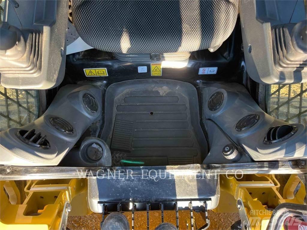 CAT 246D3 Mini Pale Gommate