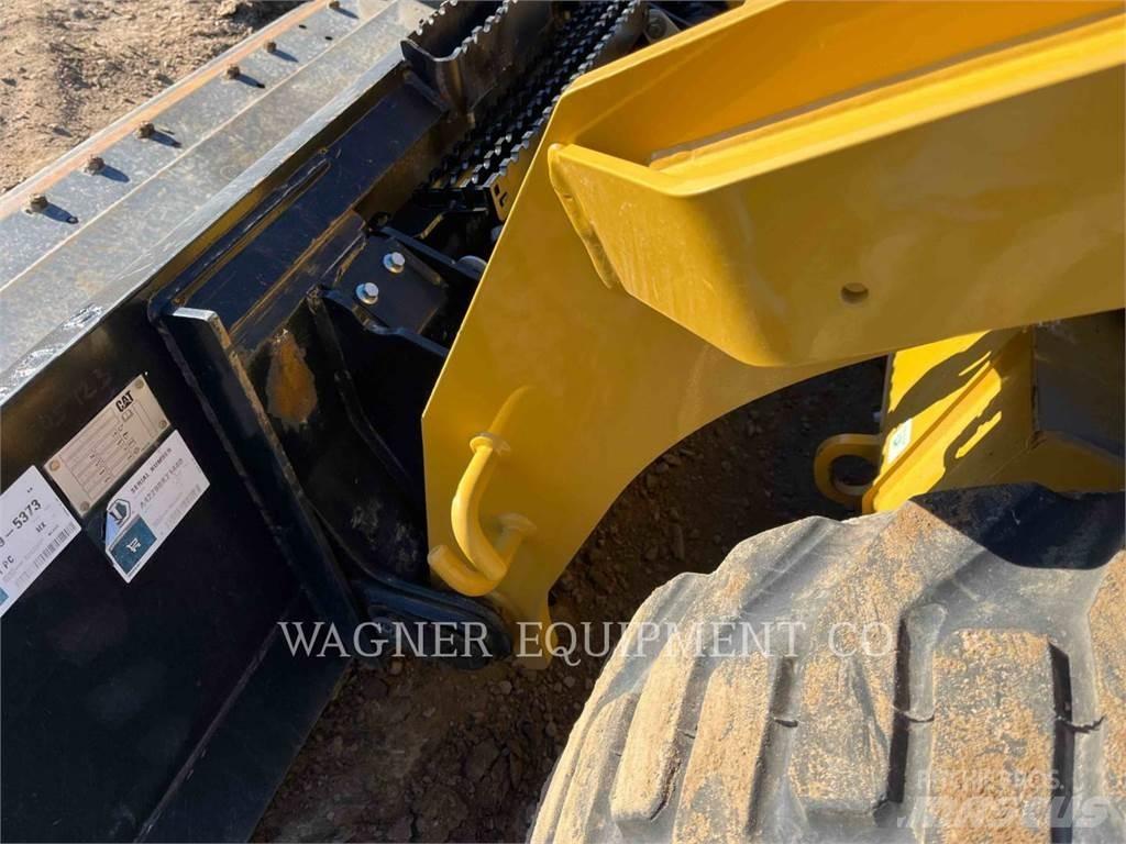 CAT 246D3 Mini Pale Gommate