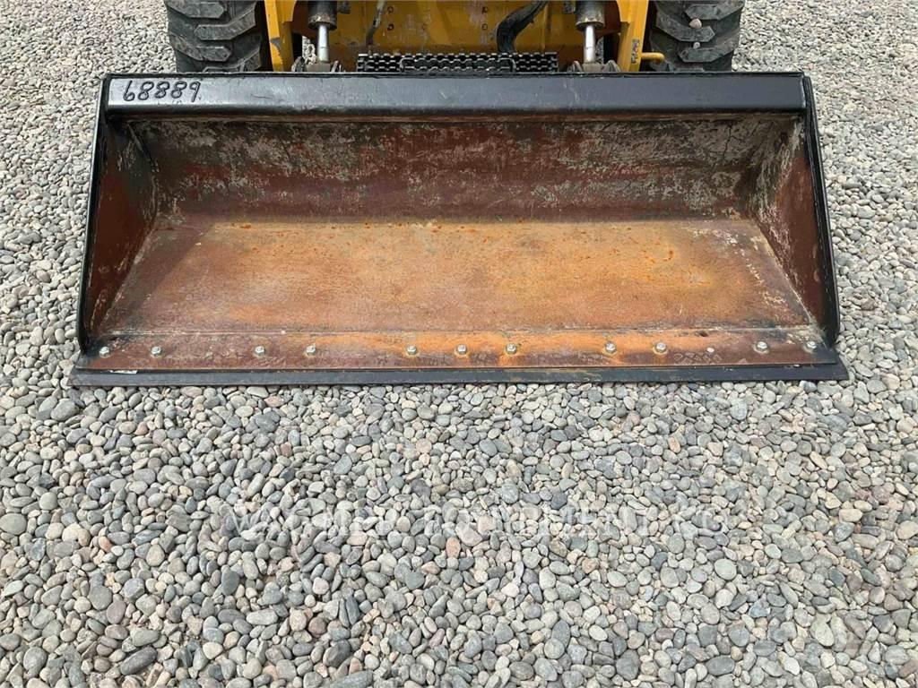 CAT 246D3 Mini Pale Gommate