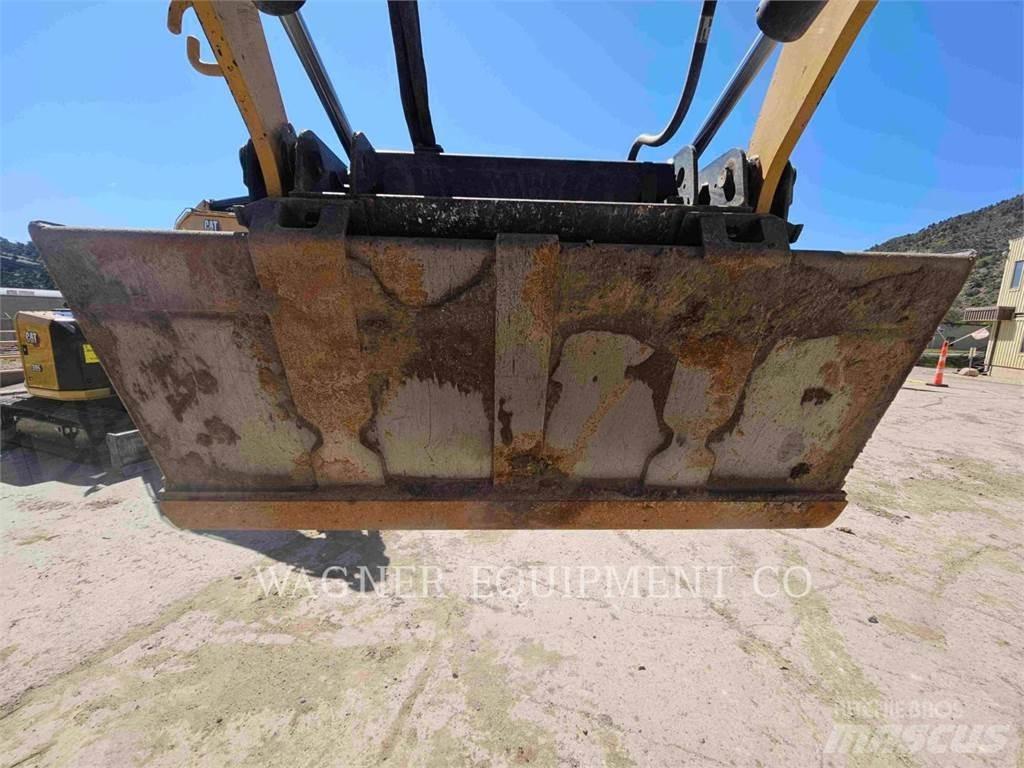 CAT 246D3 Mini Pale Gommate