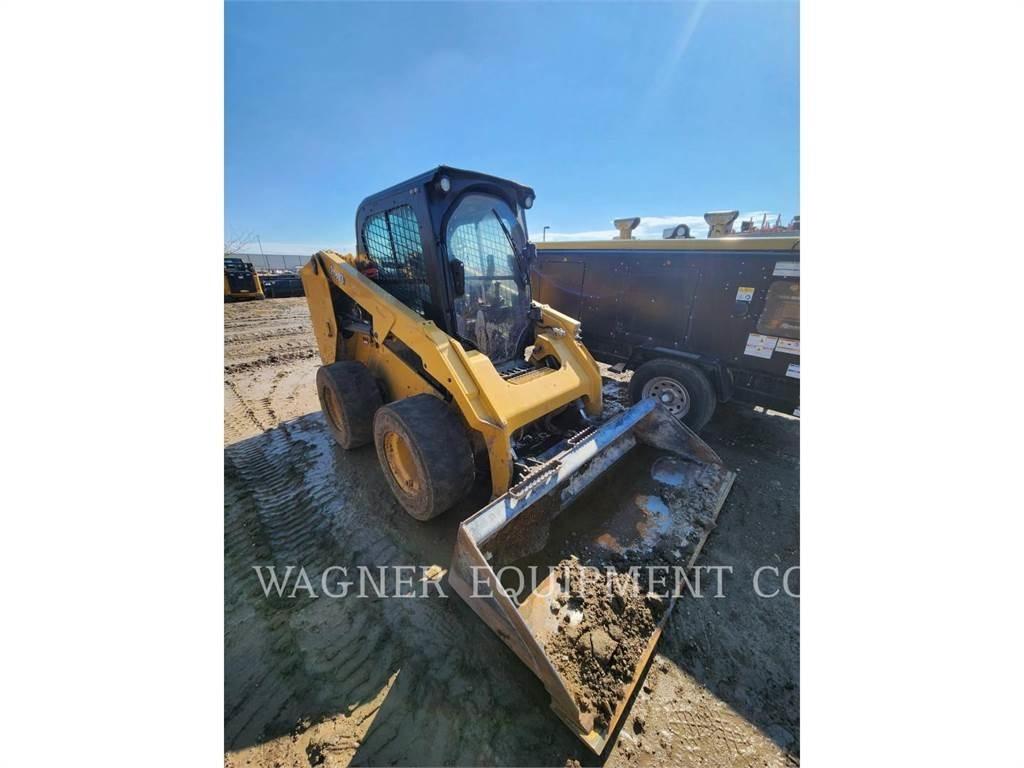 CAT 246D3 Mini Pale Gommate