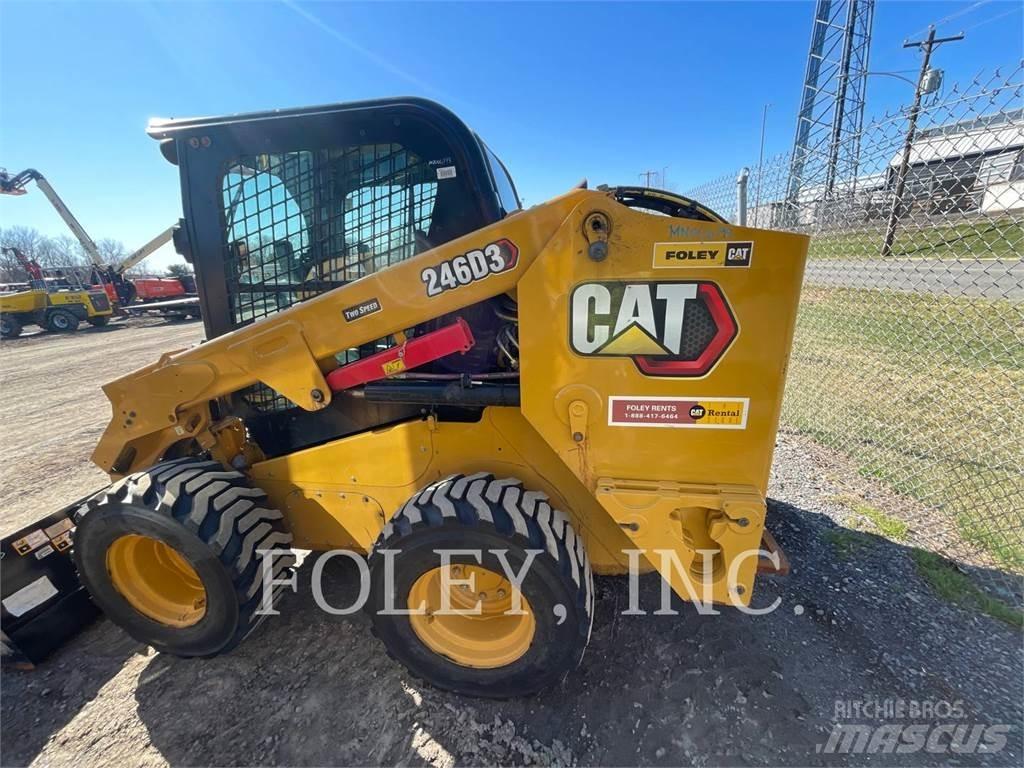 CAT 246D3 Mini Pale Gommate