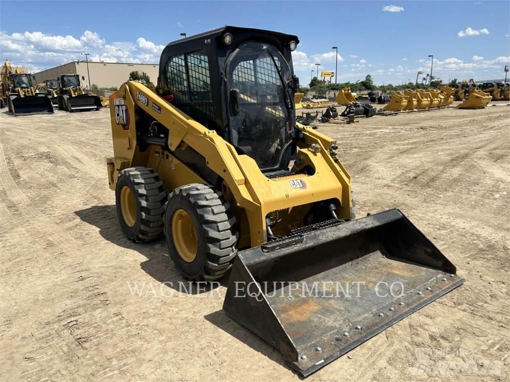 CAT 246D3 Mini Pale Gommate