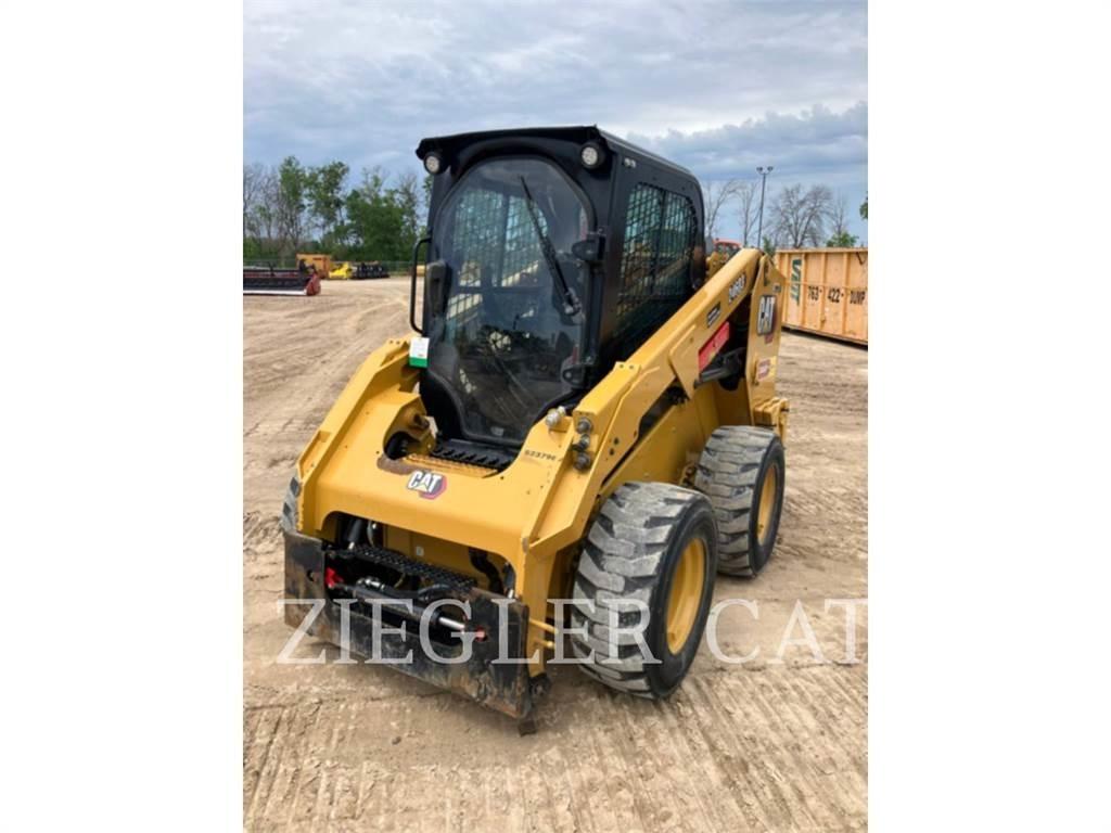 CAT 246D3 Mini Pale Gommate