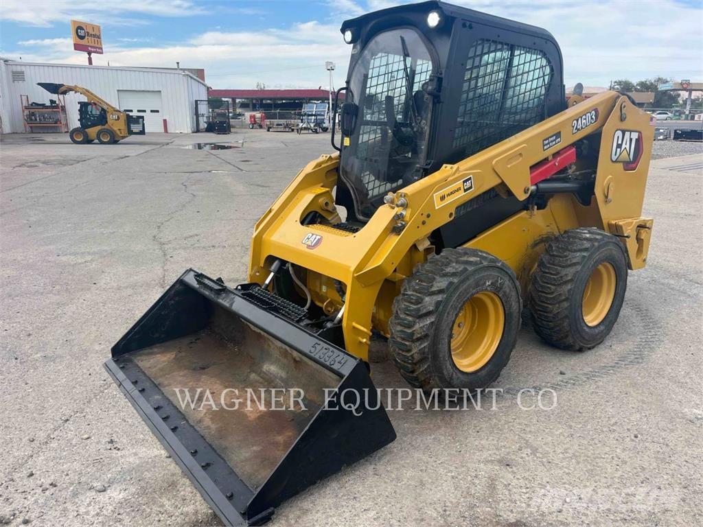 CAT 246D3 Mini Pale Gommate