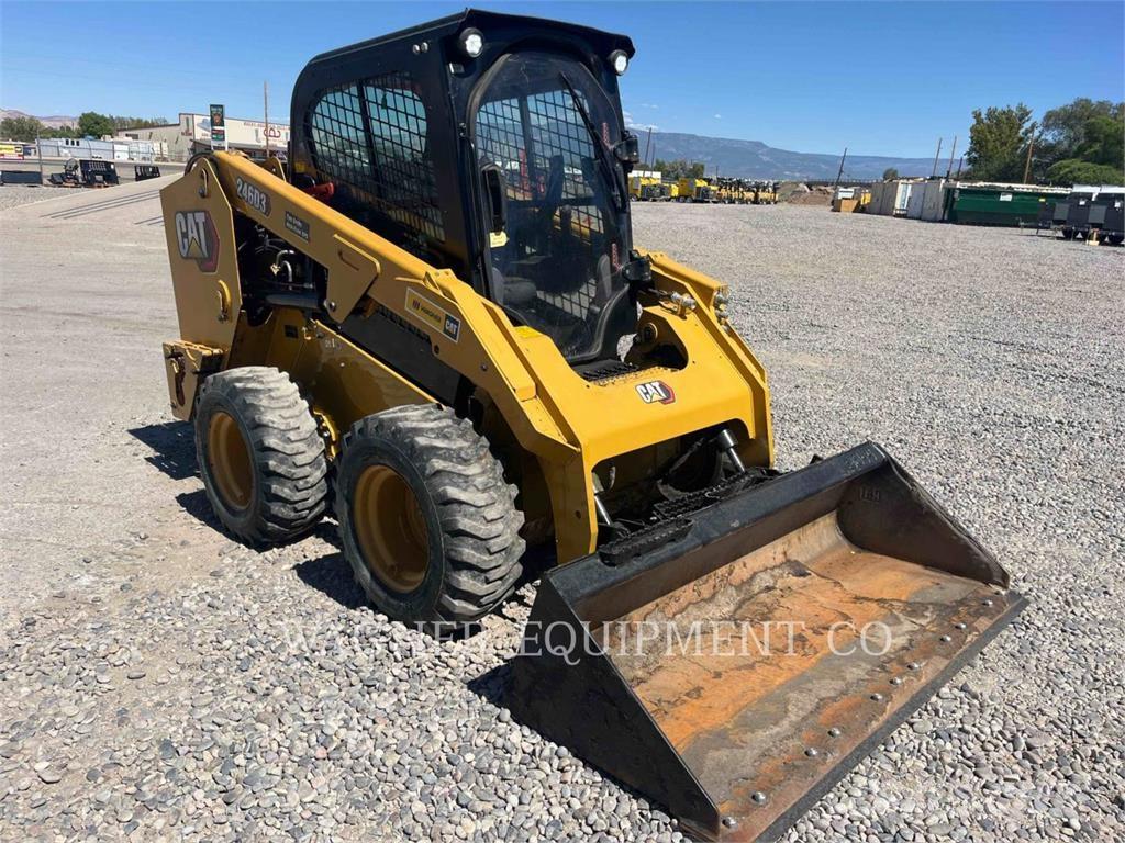 CAT 246D3 Mini Pale Gommate
