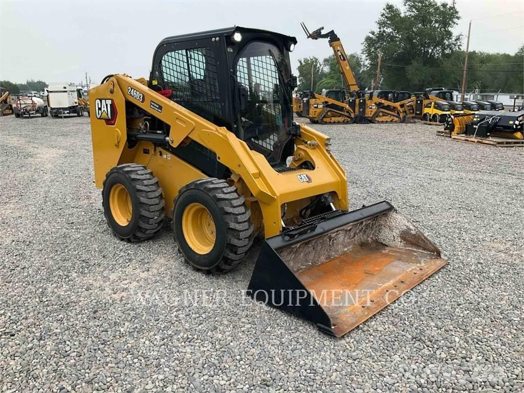 CAT 246D3 Mini Pale Gommate
